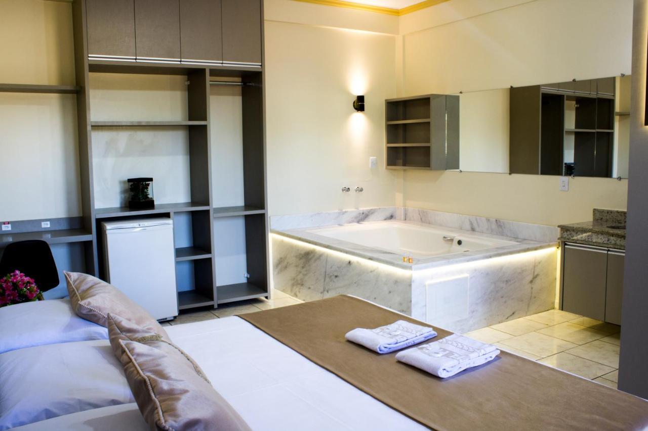 Paranoa Hotel ลูอิส เอดัวร์โด มากาเลส ภายนอก รูปภาพ