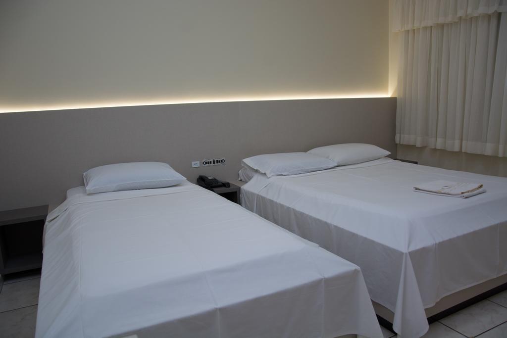 Paranoa Hotel ลูอิส เอดัวร์โด มากาเลส ภายนอก รูปภาพ
